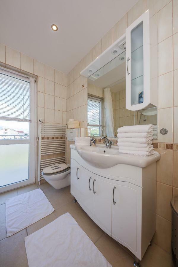 Apartman Lucija Kaštela Zewnętrze zdjęcie